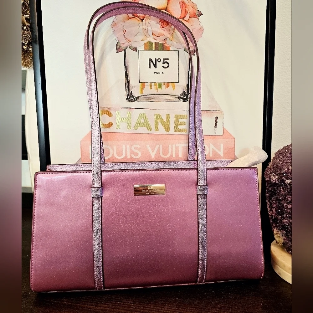 Kate Spade Kenzie Shoulder Bag.